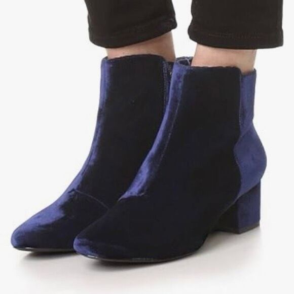 Joie blue velvet ankle booties size 6/36 - Picture 2 of 12